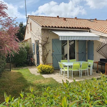 Petite Maison Dans Residence Avec Piscine Proche Plage Et Centre Ville A Pied Порник Екстериор снимка